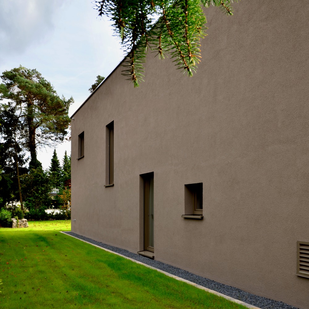 BUCHER | HÜTTINGER – ARCHITEKTUR INNEN ARCHITEKTUR - Architektenhaus Forcheim Oberfranken, Einfamilienhaus Effizienzhaus 40 Plus, Villa Bauhausstil, Plusenergiehaus 