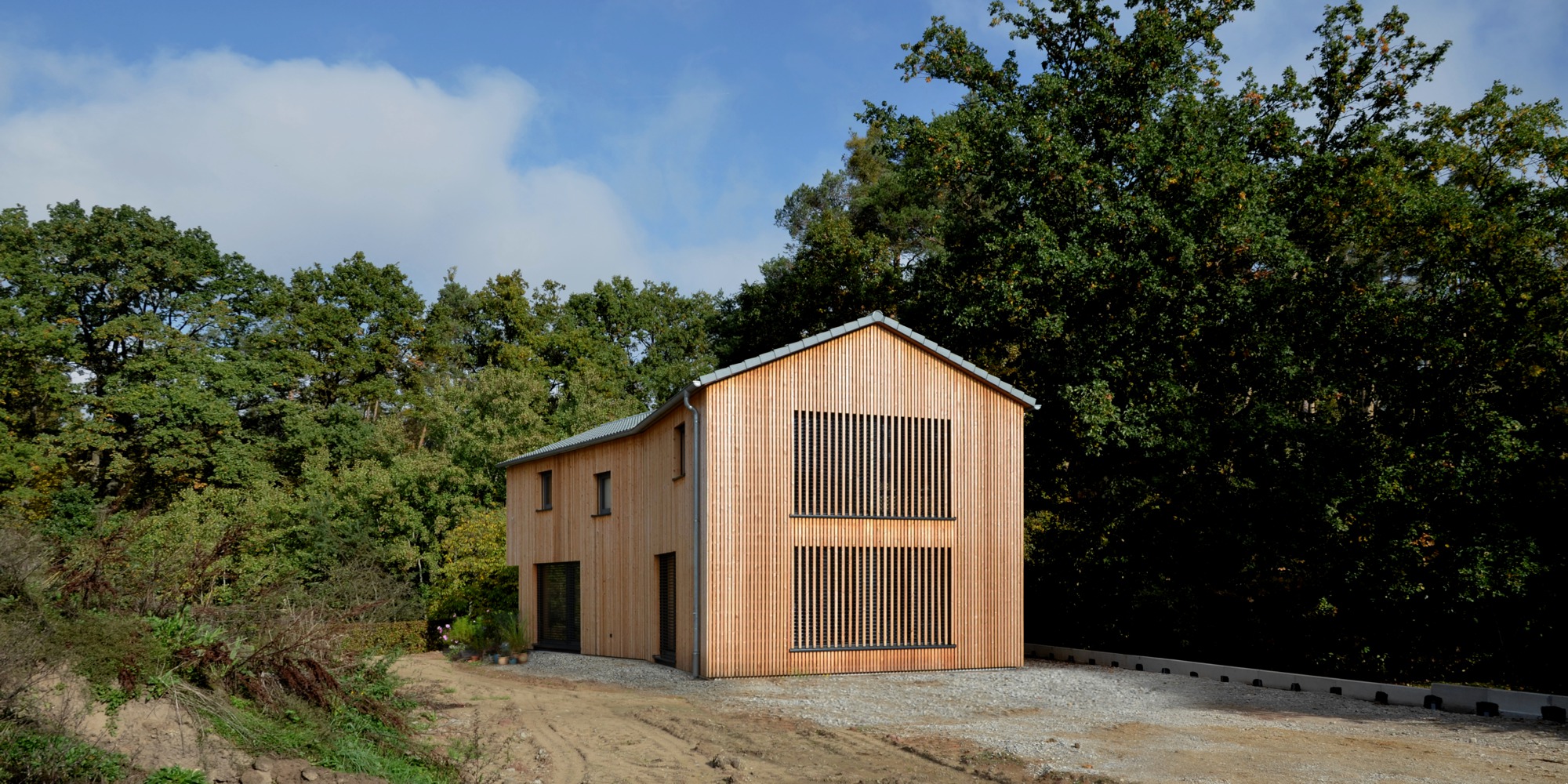 BUCHER | HÜTTINGER – ARCHITEKTUR INNEN ARCHITEKTUR - Ökologisches Holzhaus, Architektenhaus Forcheim Bayreuth Oberfranken, Einfamilienhaus Effizienzhaus 40 Plus, Holzbau, Plusenergiehaus, Holz