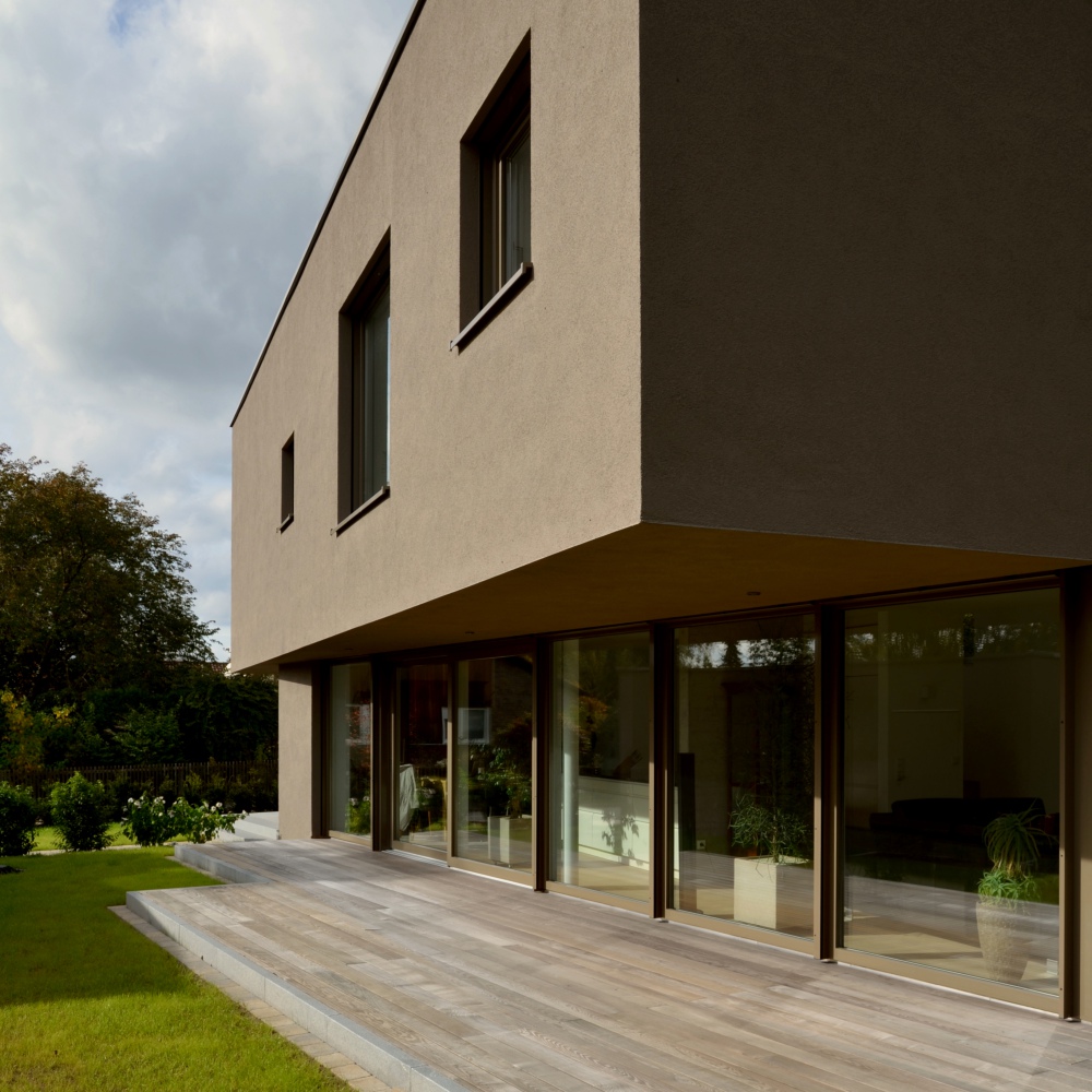 BUCHER | HÜTTINGER – ARCHITEKTUR INNEN ARCHITEKTUR - Architektenhaus Forcheim Oberfranken, Einfamilienhaus Effizienzhaus 40 Plus, Villa Bauhausstil, Plusenergiehaus 